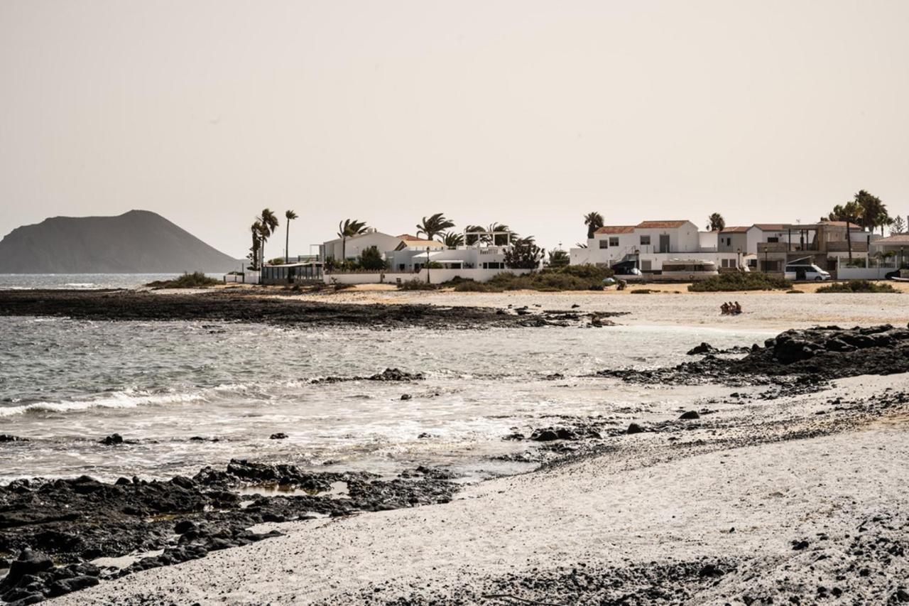 Villa La Maja Beachfront Corralejo Bagian luar foto