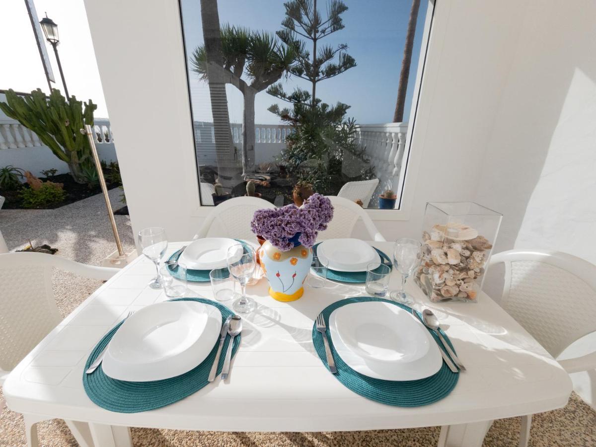 Villa La Maja Beachfront Corralejo Bagian luar foto