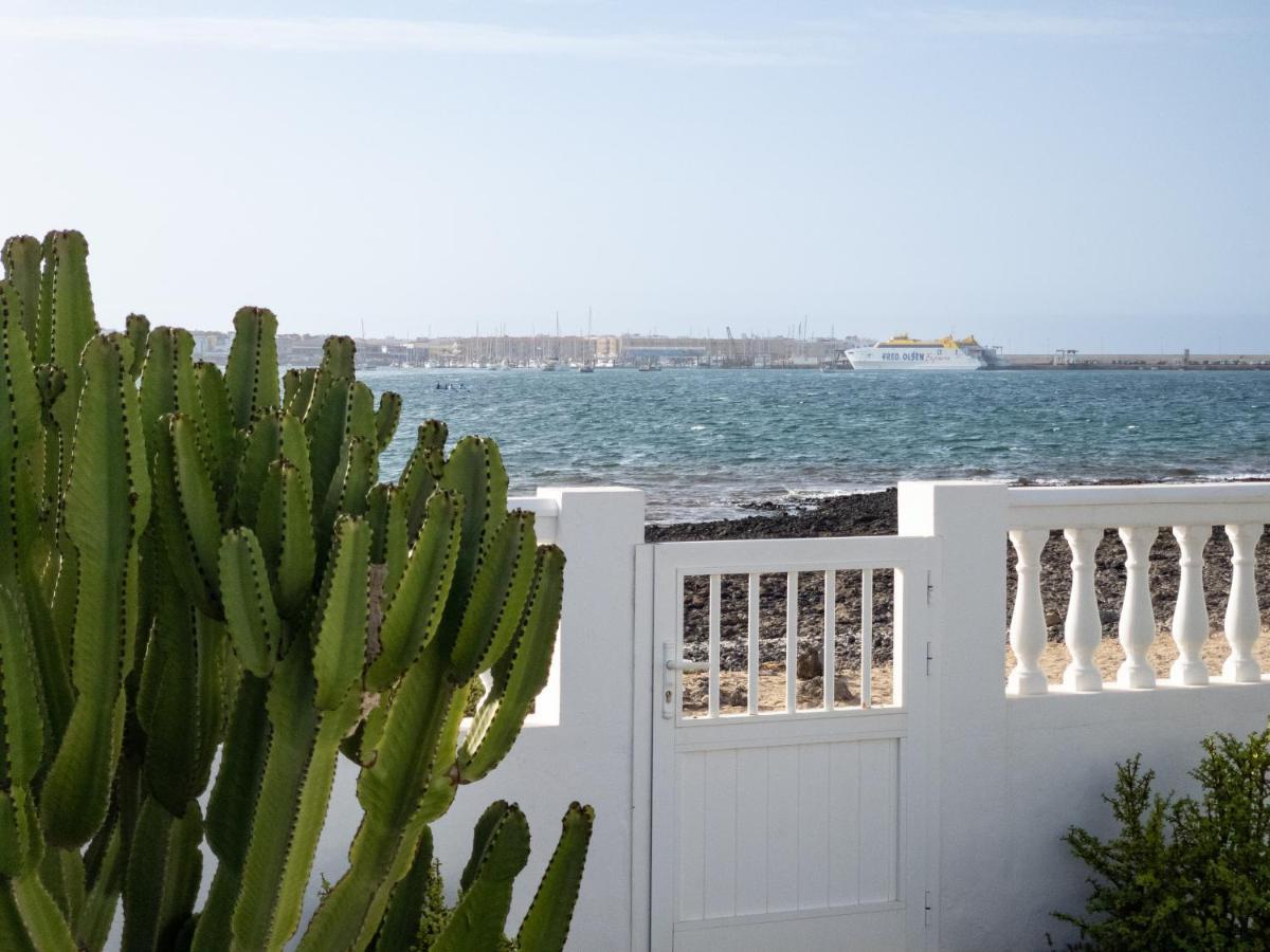 Villa La Maja Beachfront Corralejo Bagian luar foto